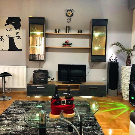 Apartments Near City Center Скоп'є Екстер'єр фото