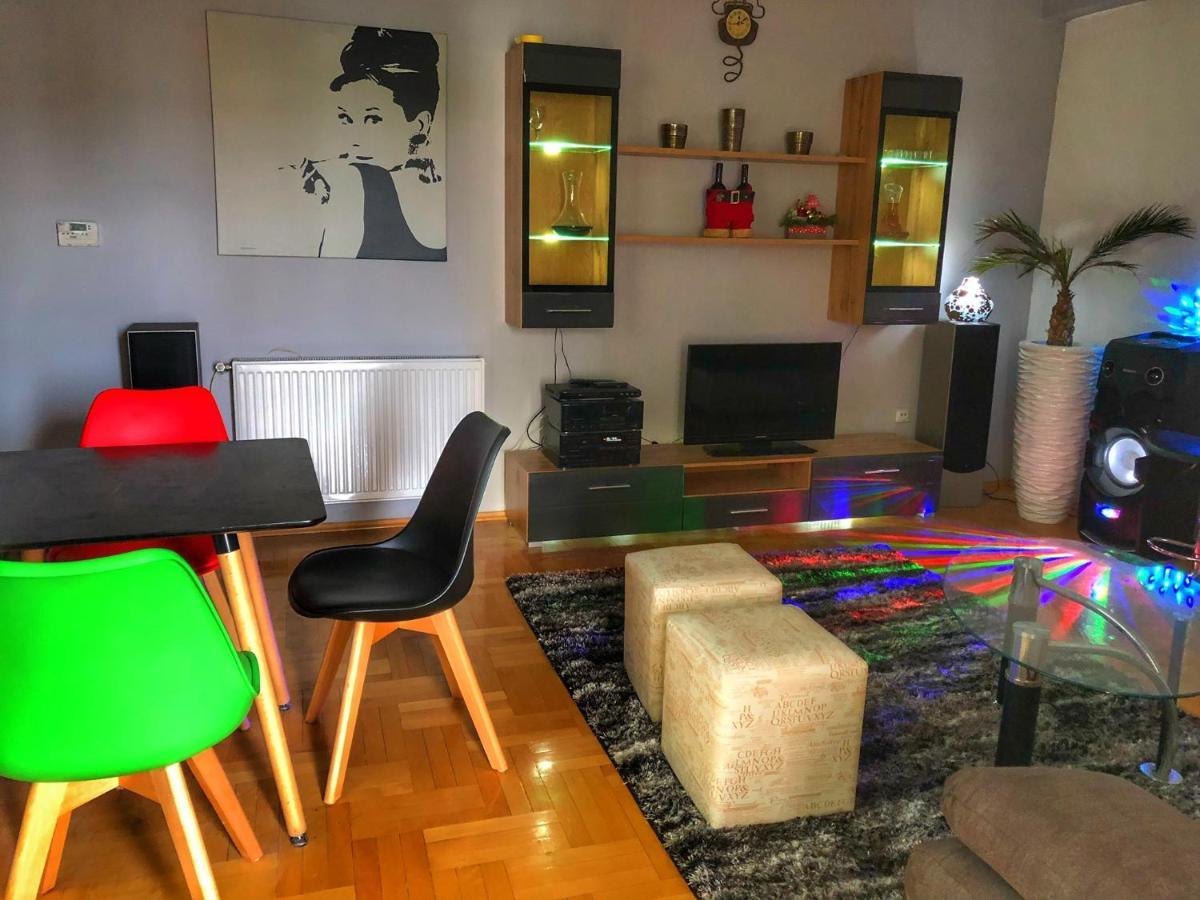 Apartments Near City Center Скоп'є Екстер'єр фото